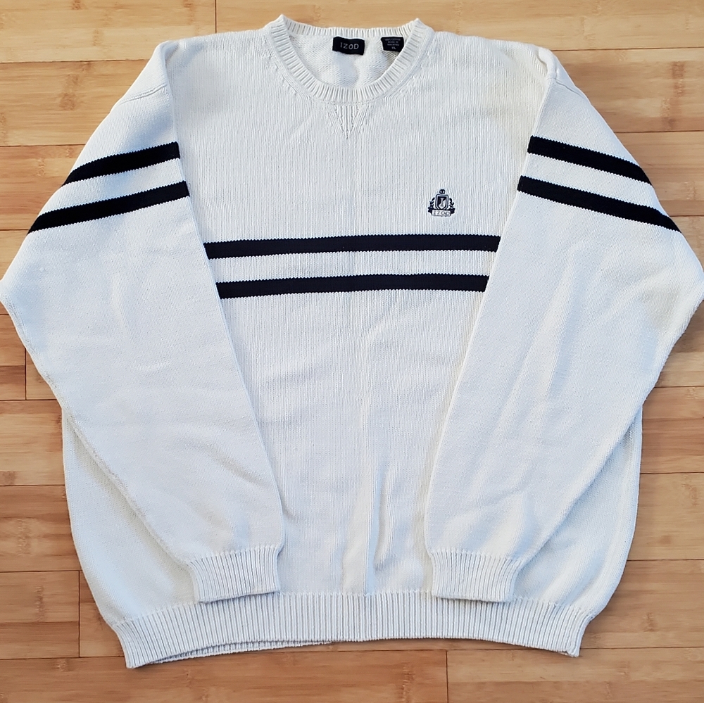 IZOD SWEATER